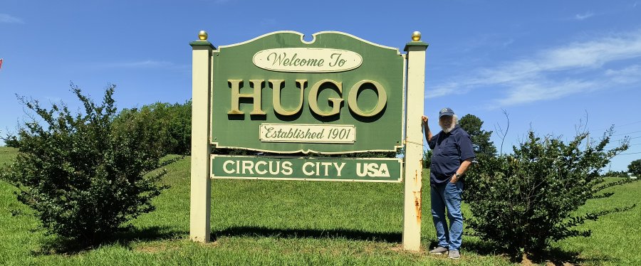 Hugo sign and Steve